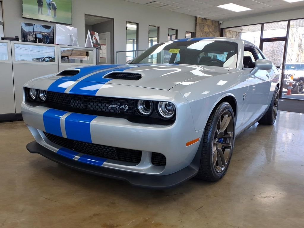 Used 2023 Dodge Challenger SRT Hellcat image 4