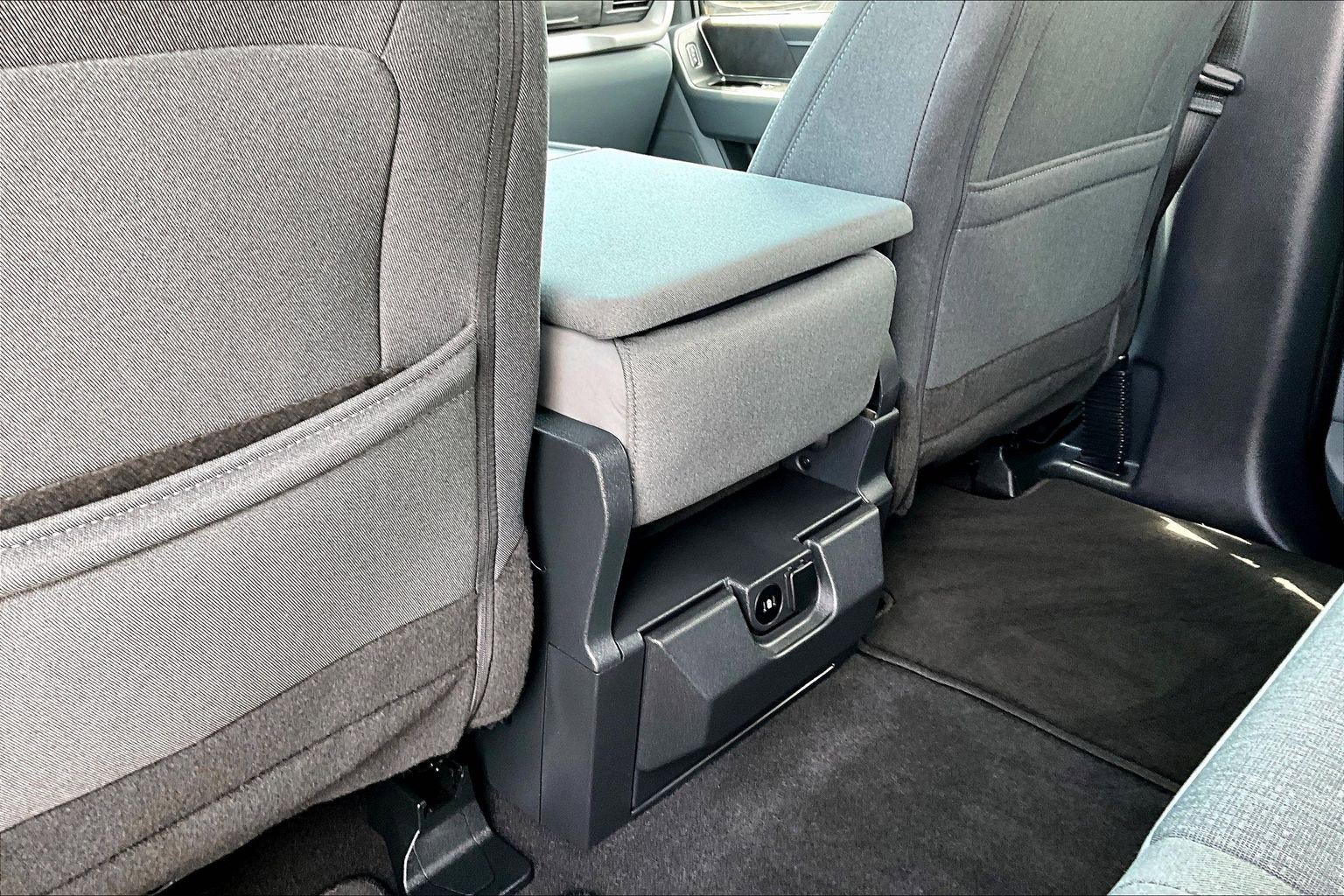 Used 2024 Ford F150 XLT AWD/4WD image 11