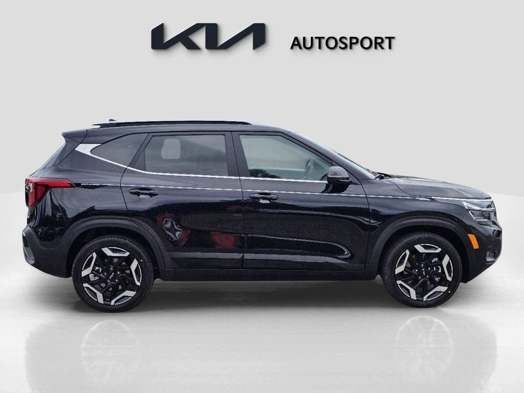 Used 2025 Kia Seltos SX w/ SX Sunroof Package AWD/4WD image 6