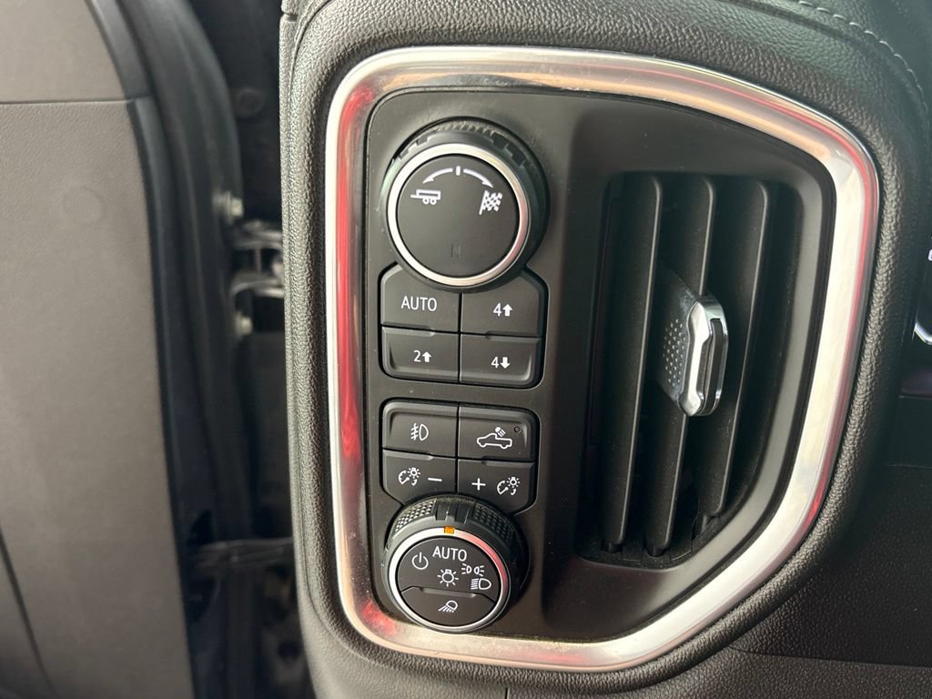 Used 2019 Chevrolet Silverado 1500 LTZ AWD/4WD image 36