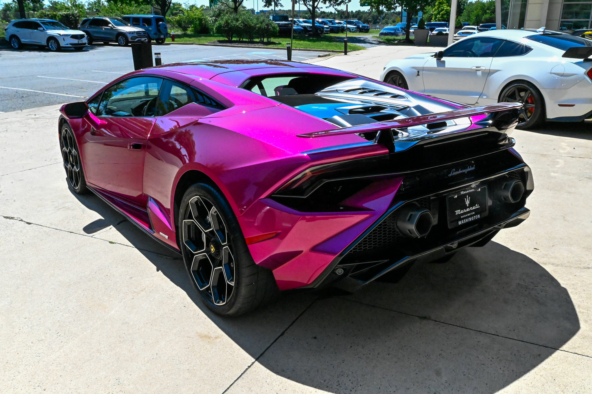Used 2024 Lamborghini Huracan Tecnica RWD image 7