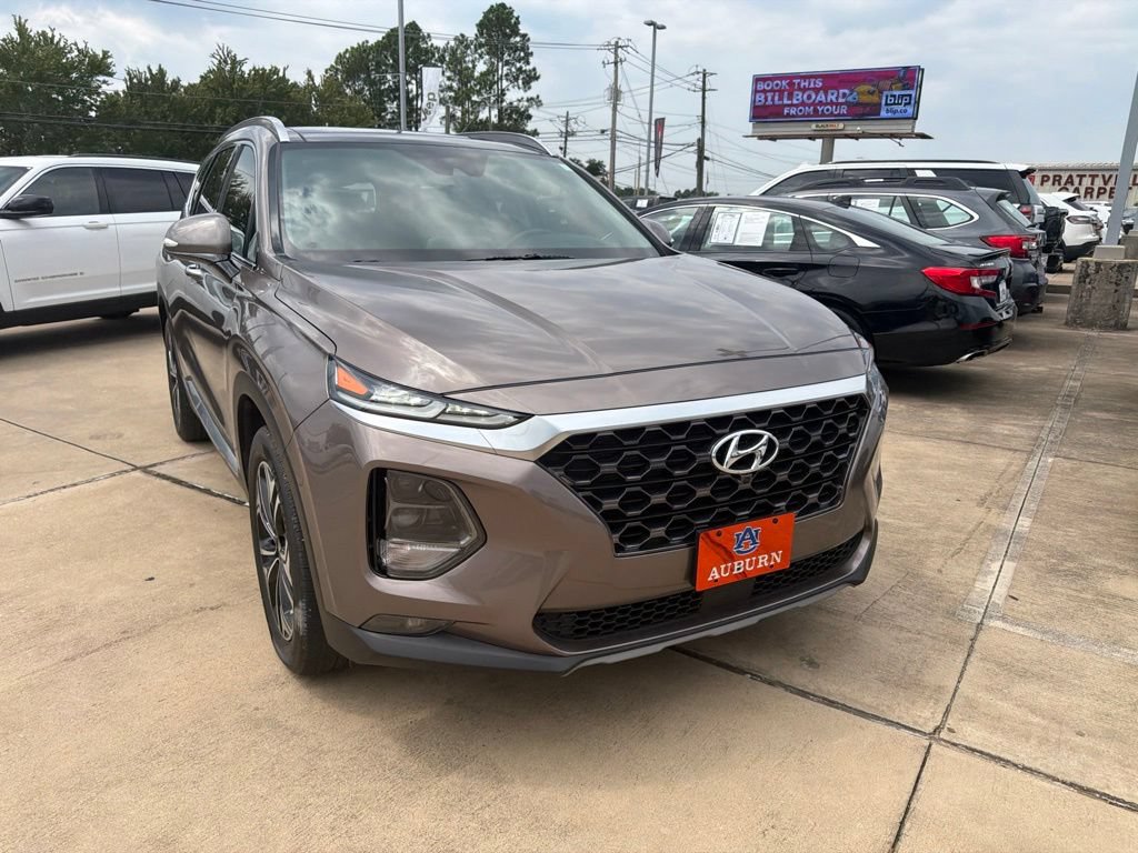 Used 2019 Hyundai Santa Fe FWD image 2