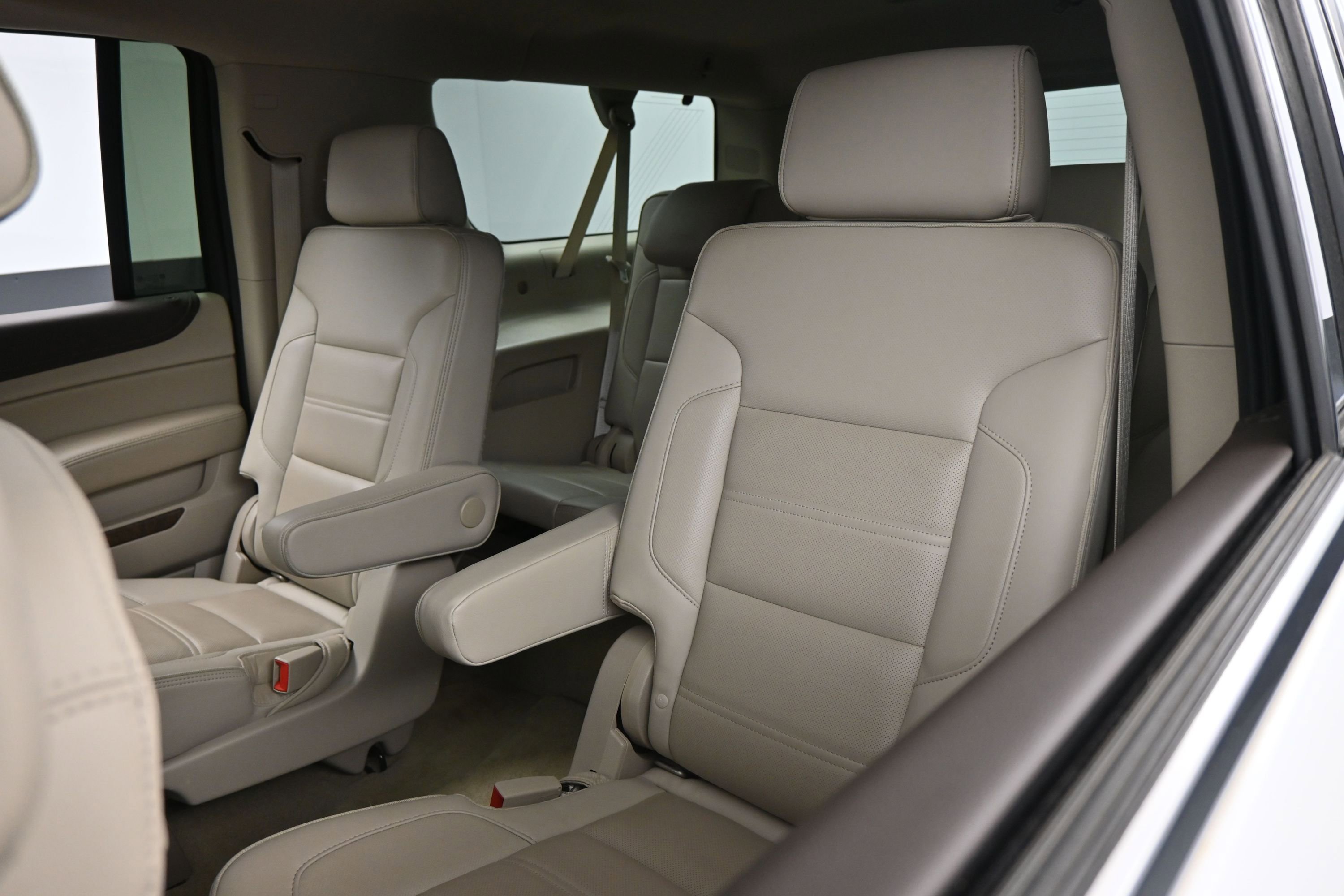 Used 2018 GMC Yukon XL Denali w/ Open Road Package AWD/4WD image 22