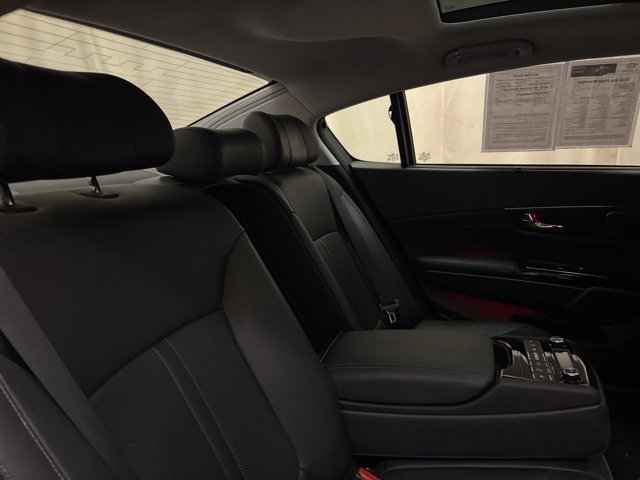 Used 2015 Kia K900 Premium w/ Interior Highline Package image 23