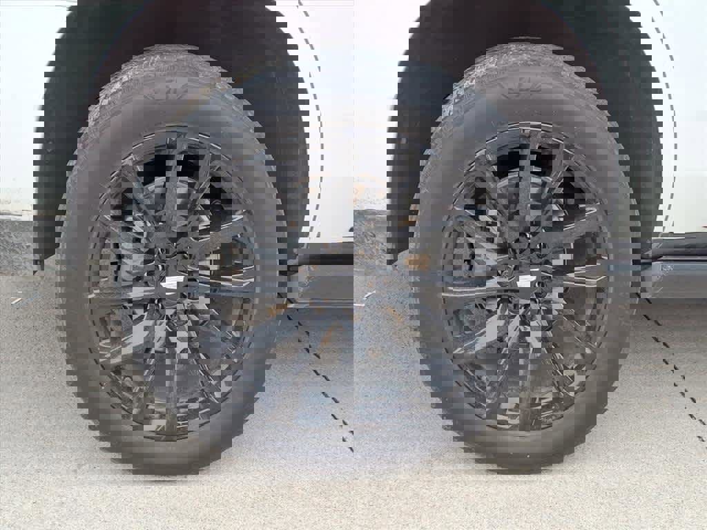 Used 2023 Cadillac Escalade Sport Platinum w/ LPO, ONYX Package image 7