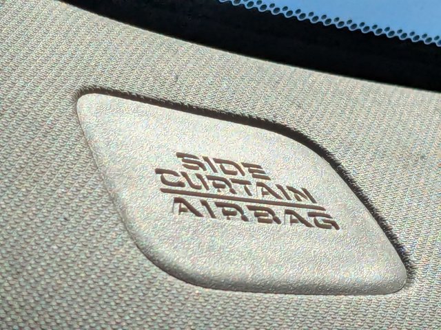 Used 2023 Honda Pilot LX image 13