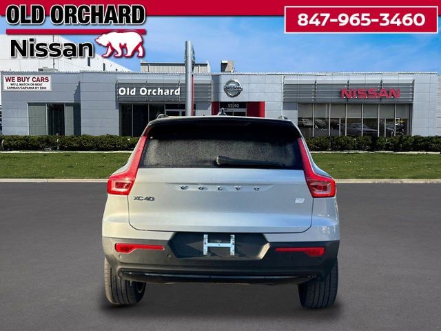 Used 2022 Volvo XC40 P8 Recharge Plus image 5