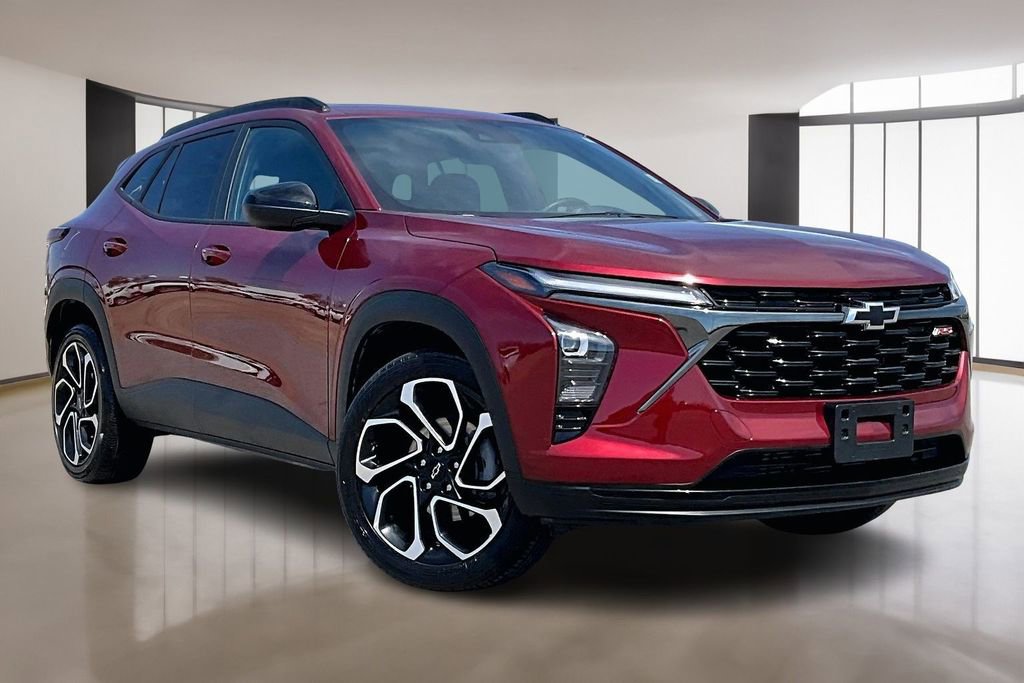 Used 2025 Chevrolet Trax RS w/ Sunroof Package image 11