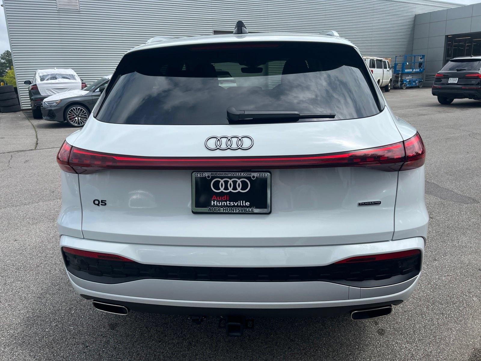Used 2025 Audi Q5 Premium w/ Premium Plus AWD/4WD image 7