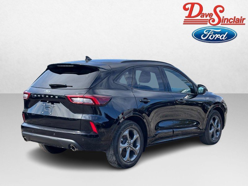 Used 2023 Ford Escape ST-Line w/ Tech Pack #1 FWD image 7