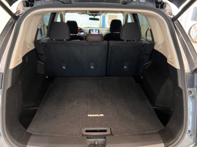 Used 2025 Nissan Rogue SV AWD/4WD image 9