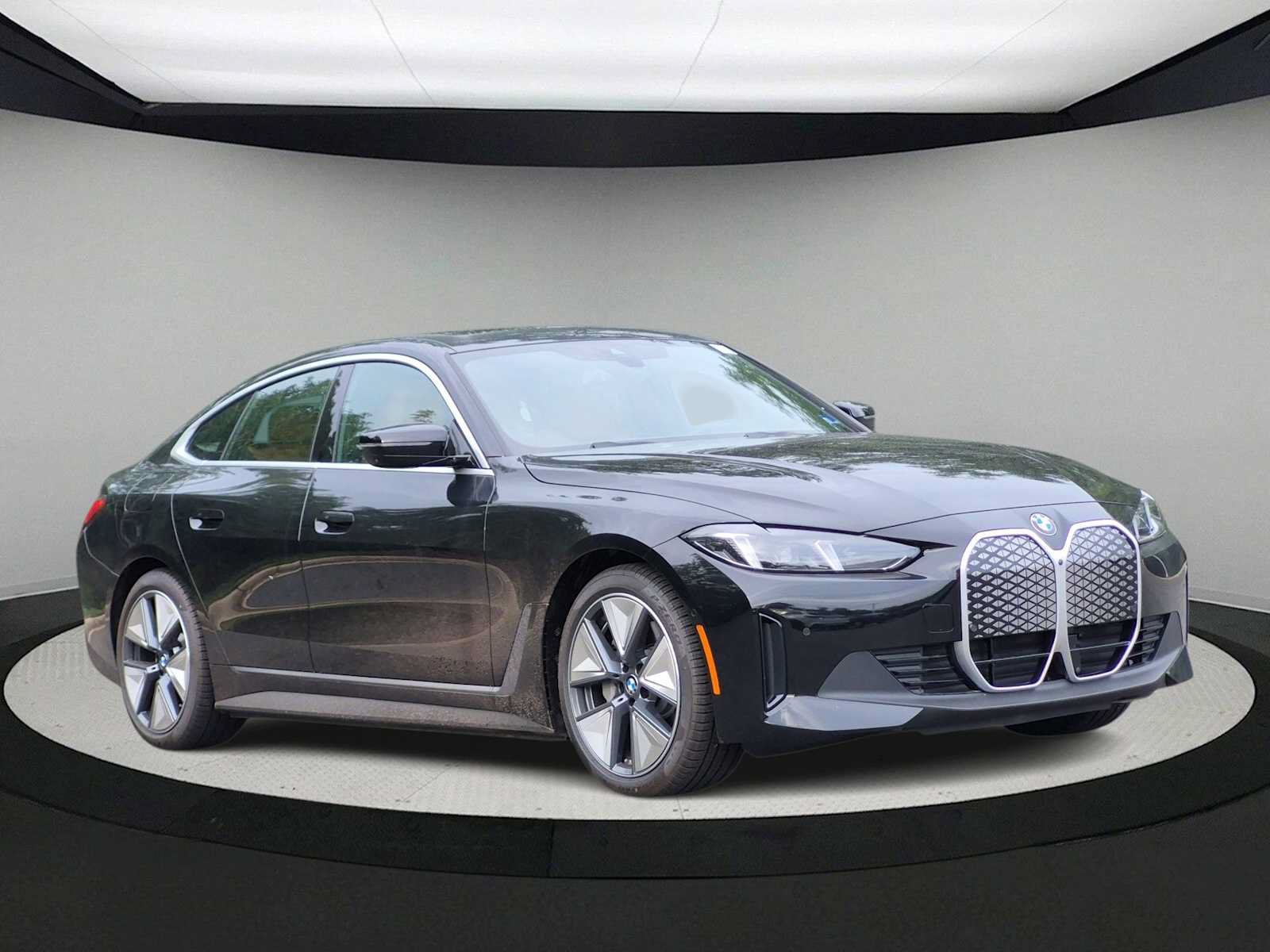 New 2026 BMW i4 xDrive40i w/ Premium Package AWD/4WD image 2