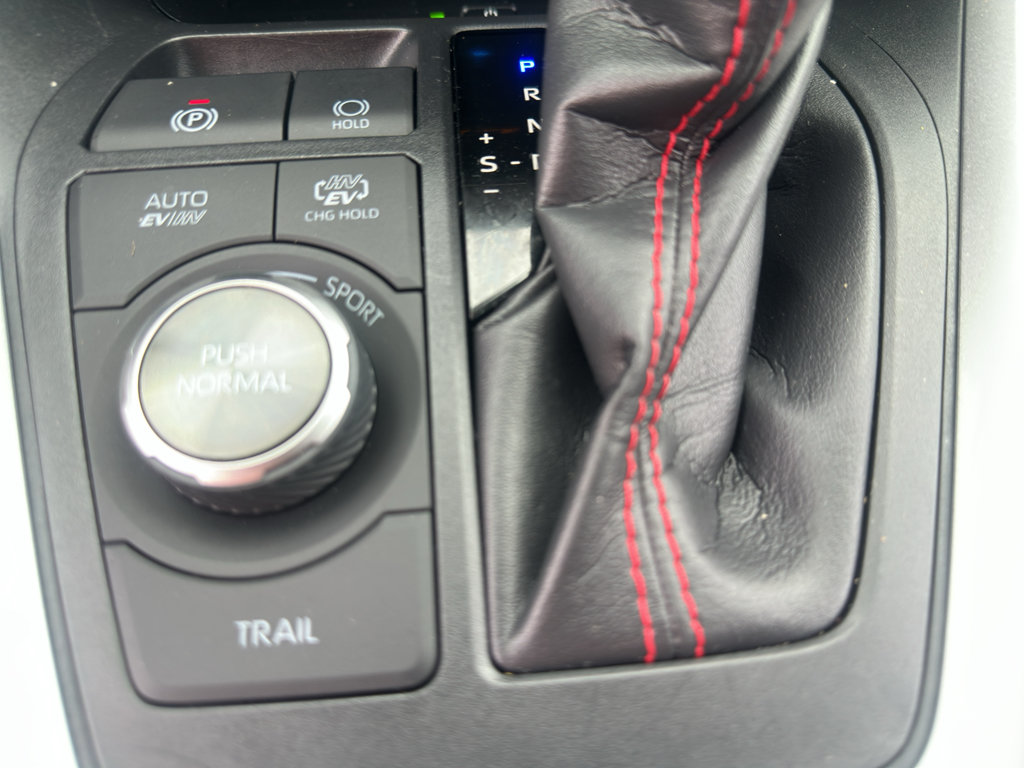 Used 2024 Toyota RAV4 XSE AWD/4WD image 24