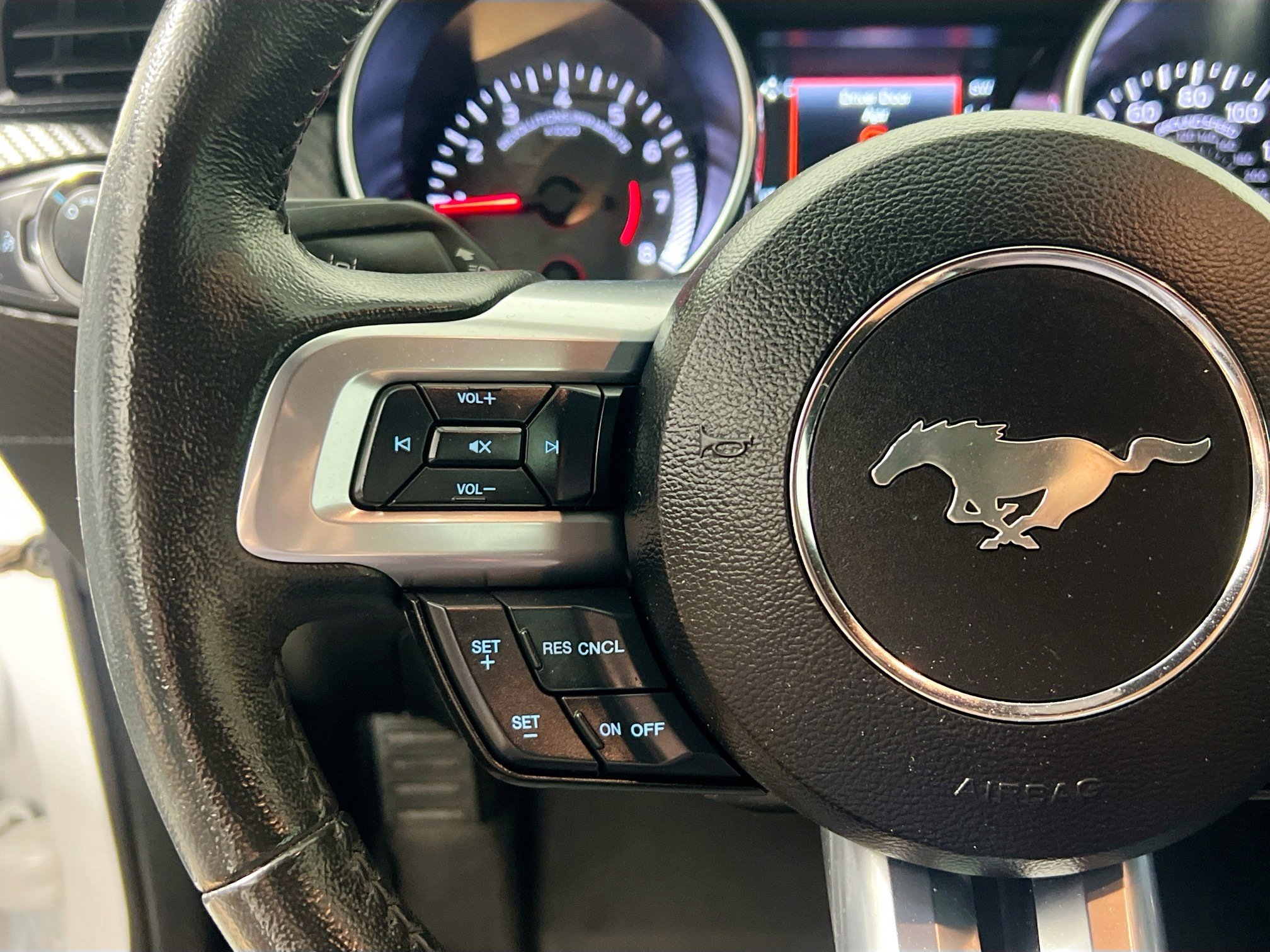 Used 2021 Ford Mustang EcoBoost image 18