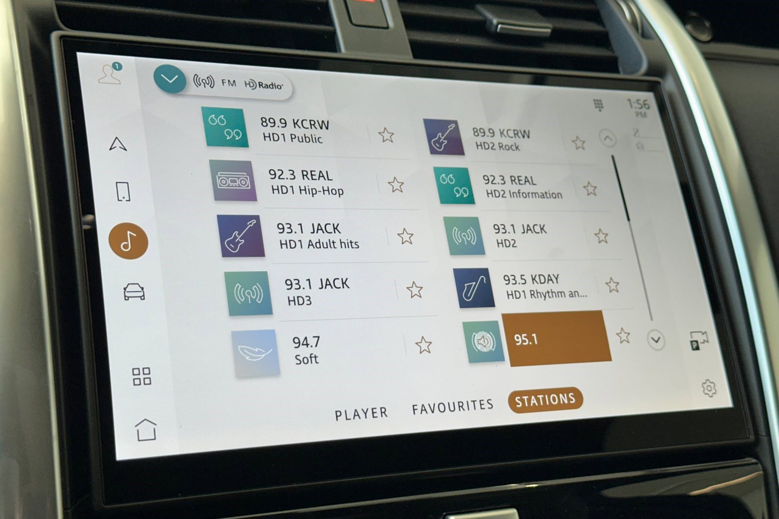 New 2026 Land Rover Discovery S image 19