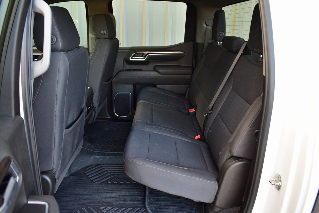 Used 2025 Chevrolet Silverado 1500 LT image 23