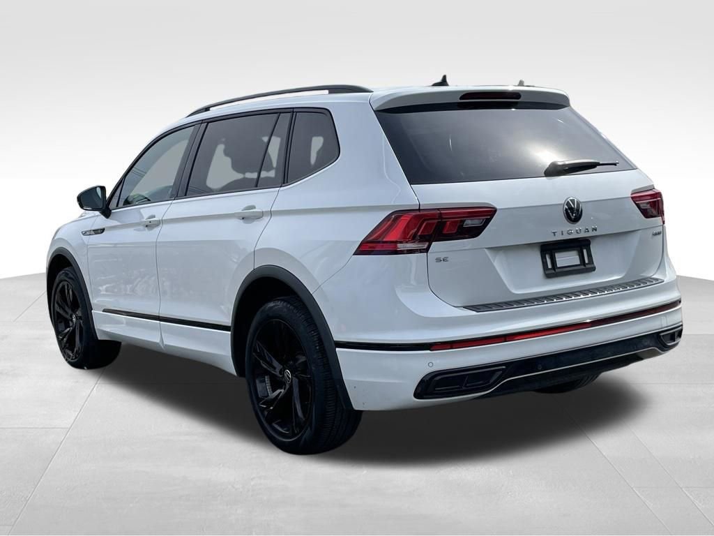 Used 2023 Volkswagen Tiguan SE R-Line image 5
