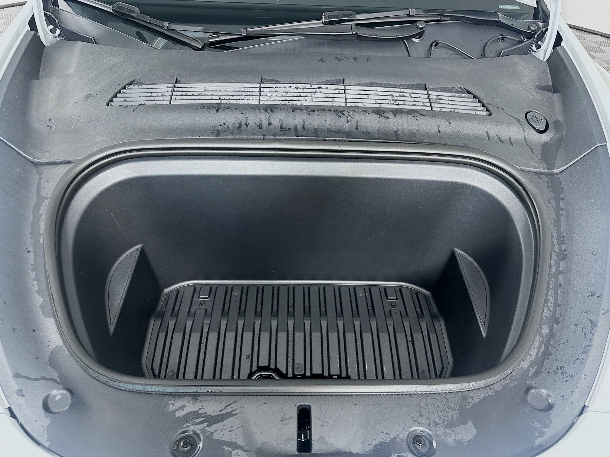 Used 2024 Tesla Model Y Long Range image 34