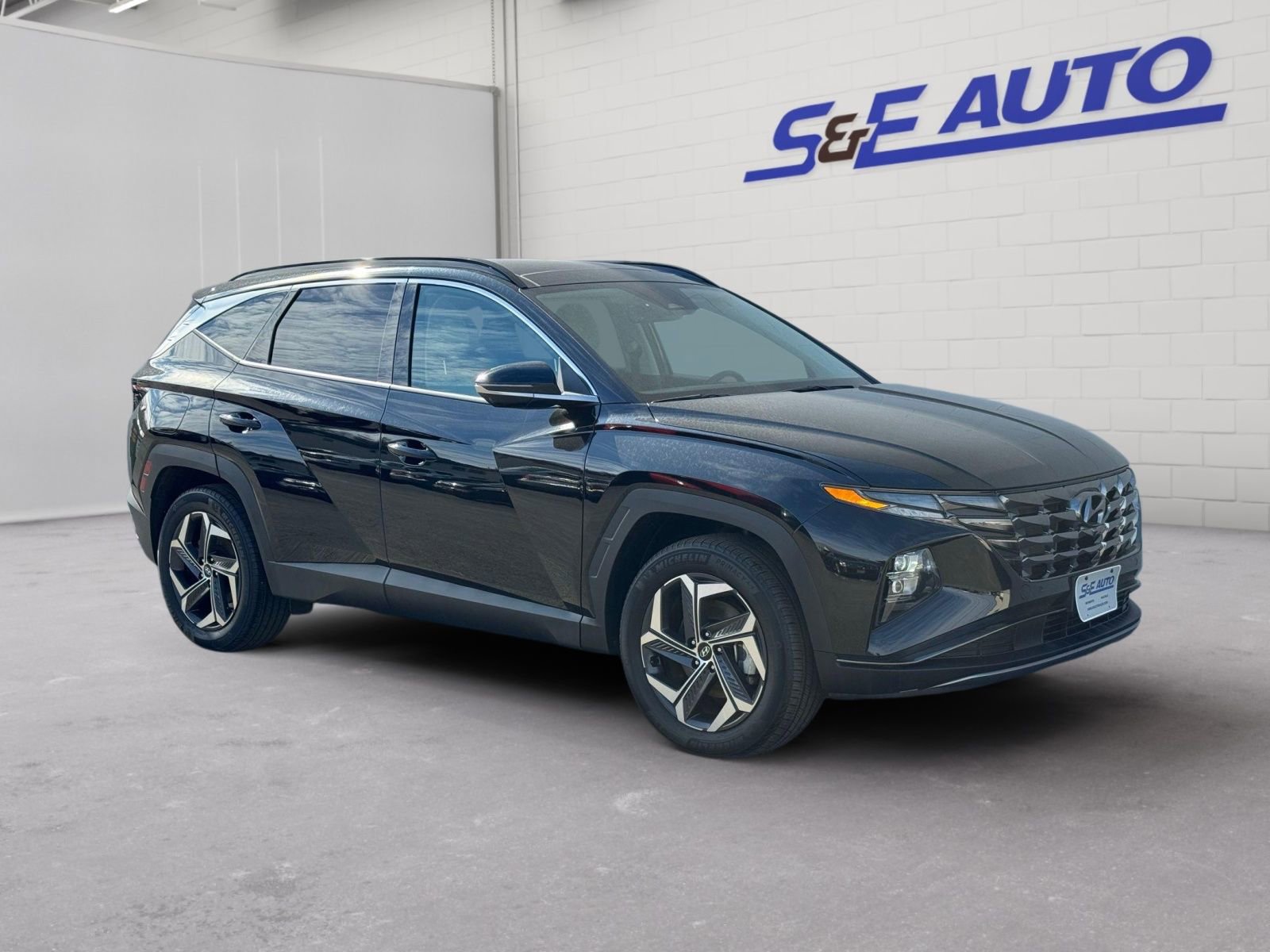 Used 2024 Hyundai Tucson Limited AWD/4WD image 4