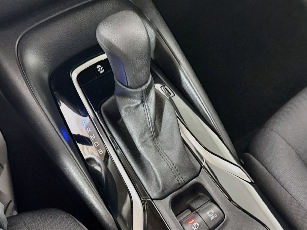 Used 2022 Toyota Corolla LE FWD image 17