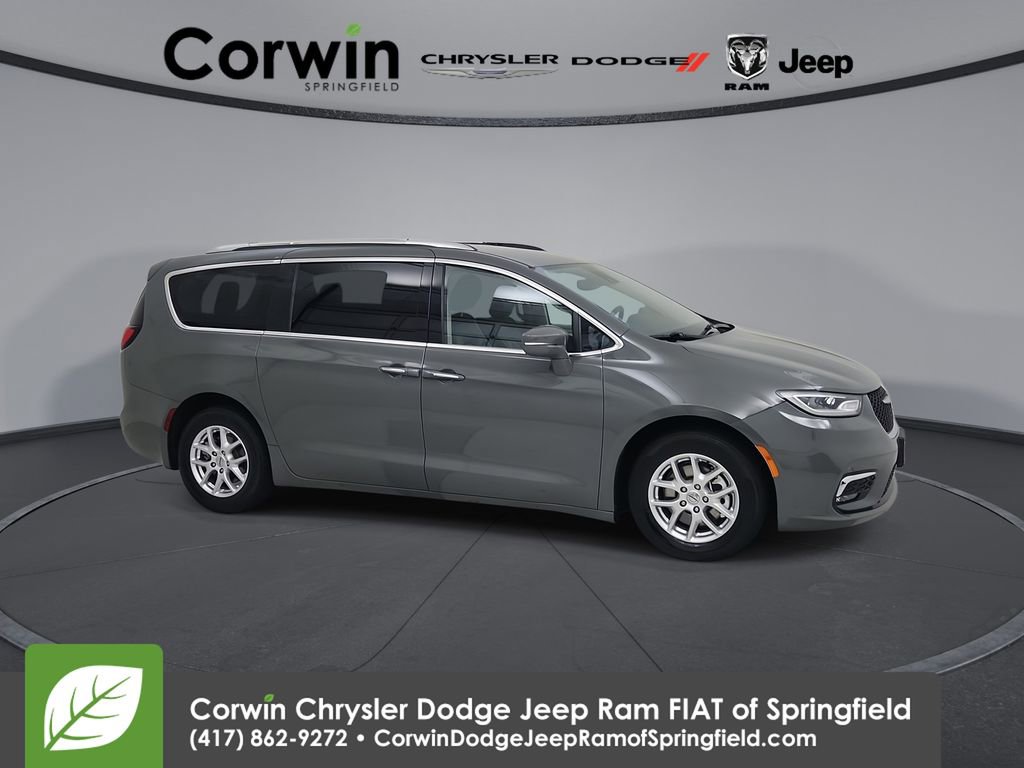 Used 2021 Chrysler Pacifica Touring-L w/ Uconnect Theater Family Group FWD 360° Tour