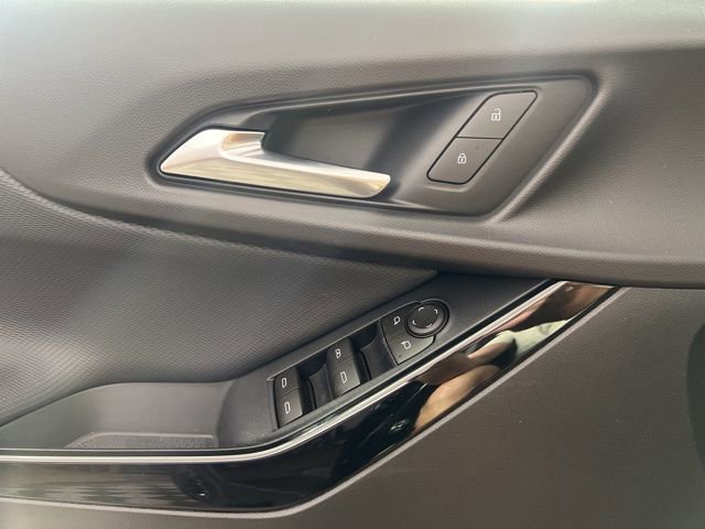 New 2026 Chevrolet Equinox LT w/ LPO, Floor Liner Package image 25