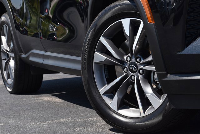 Used 2025 INFINITI QX60 Luxe w/ Lighting Package (N94) image 16