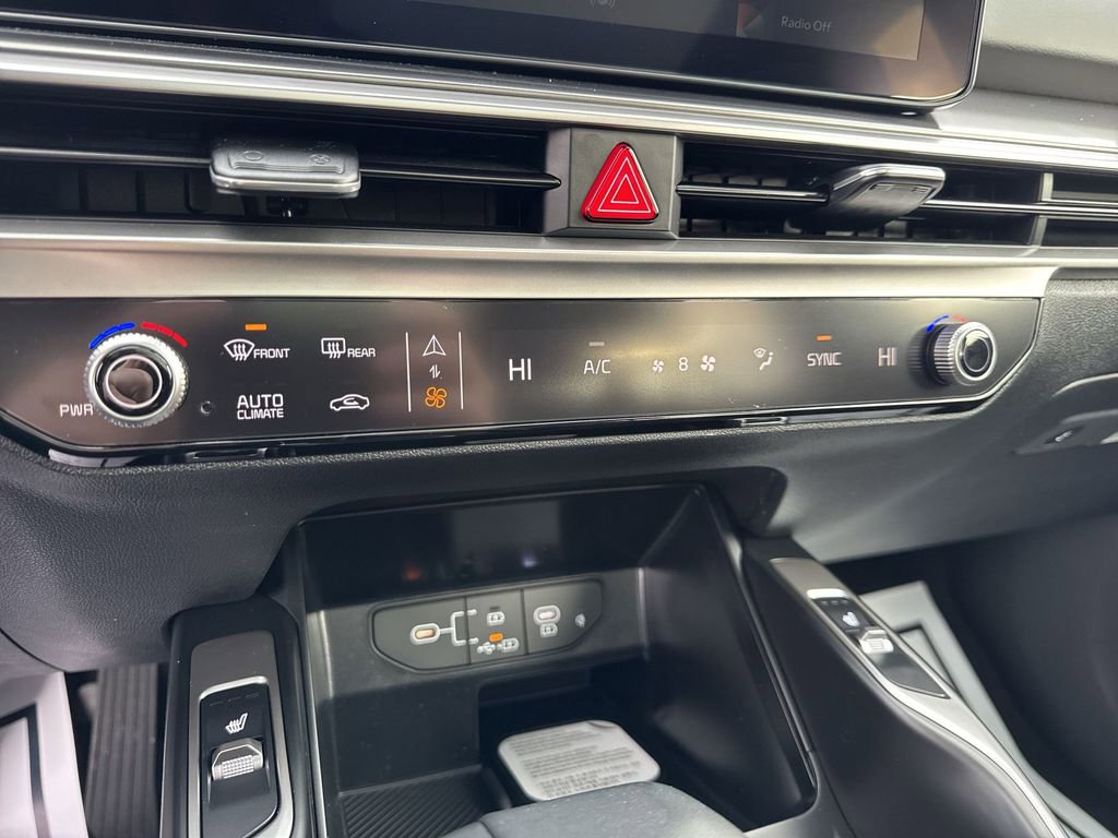 New 2026 Kia Sorento S w/ S Panoramic Sunroof Package FWD image 11