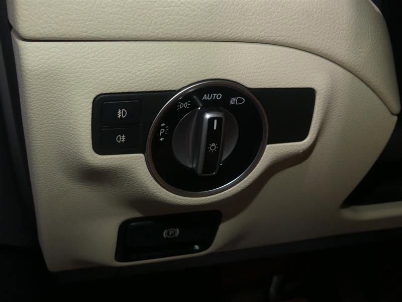 Used 2019 Mercedes-Benz GLA 250 4MATIC image 29