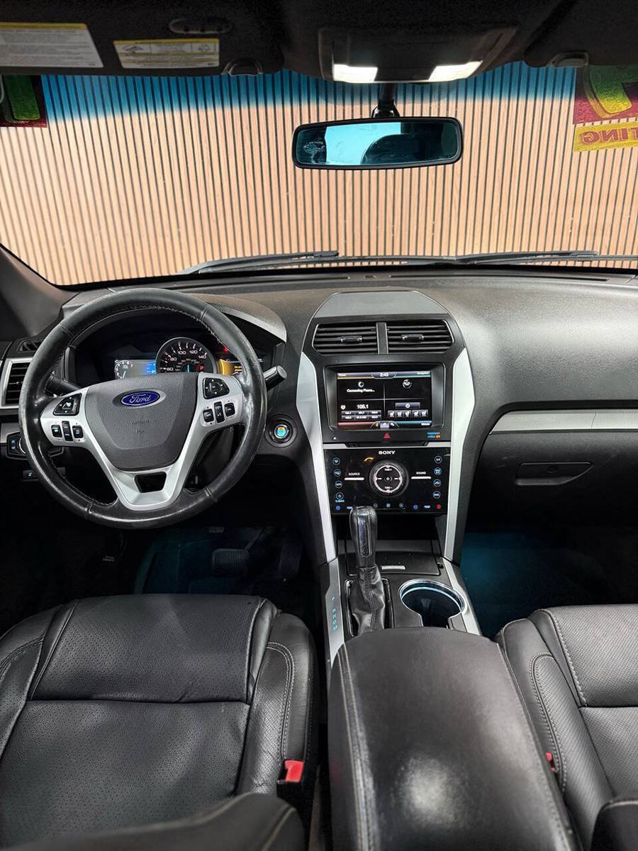 Used 2015 Ford Explorer Sport w/ Equipment Group 401A AWD/4WD image 12