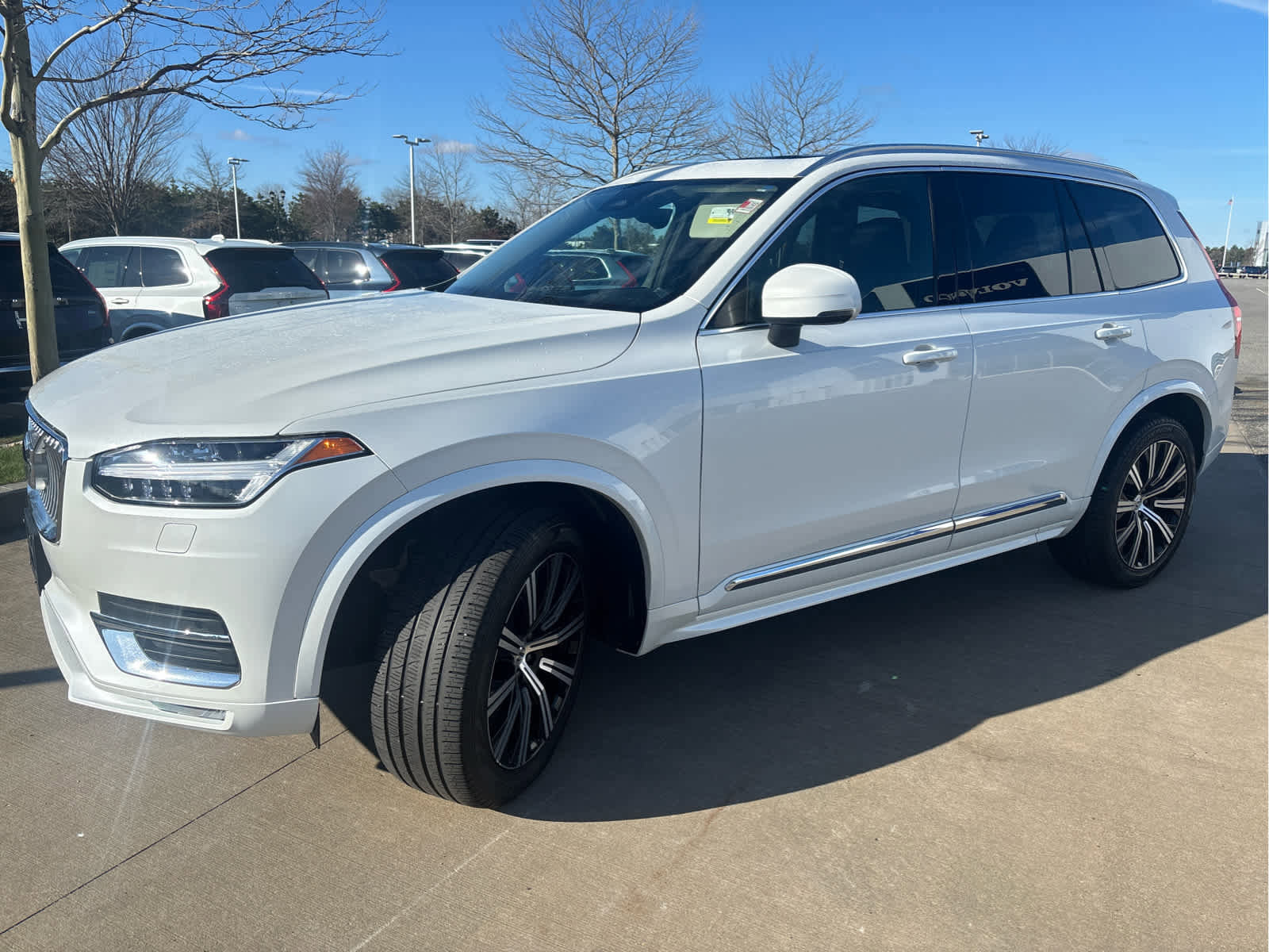 Used 2024 Volvo XC90 B5 Core AWD/4WD image 24