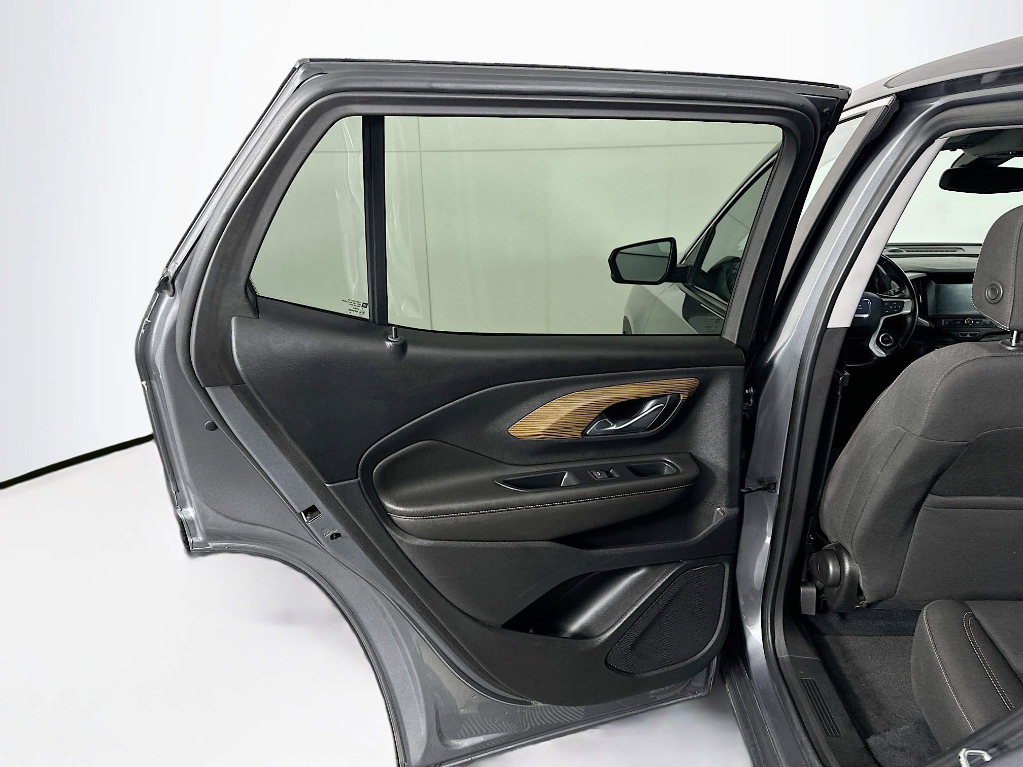 Used 2021 GMC Terrain SLE image 24