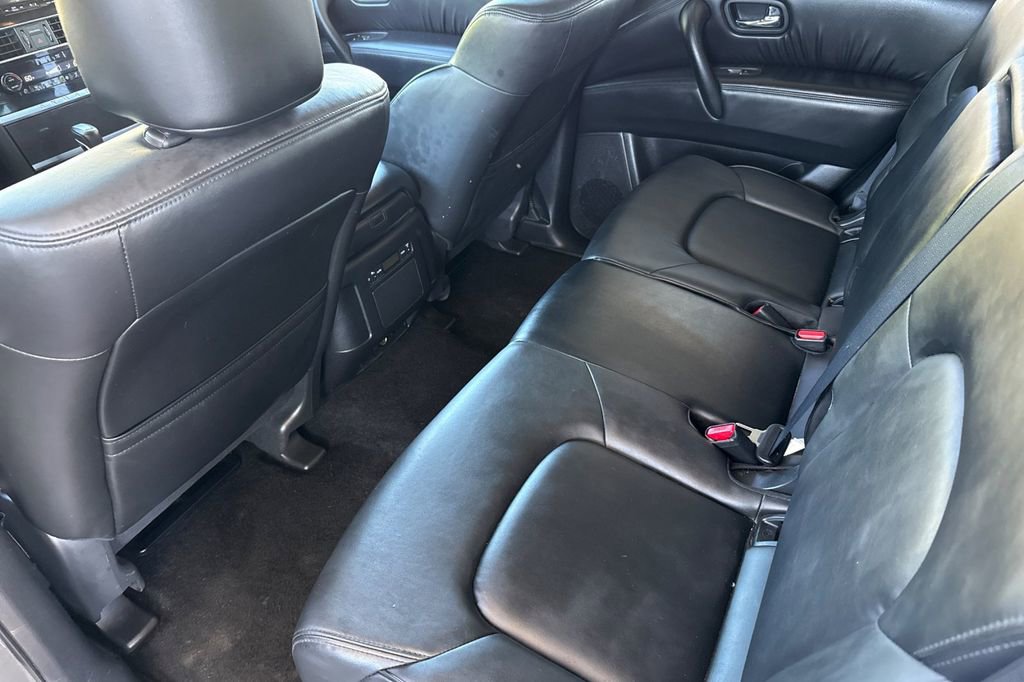 Used 2022 Nissan Armada SV image 6