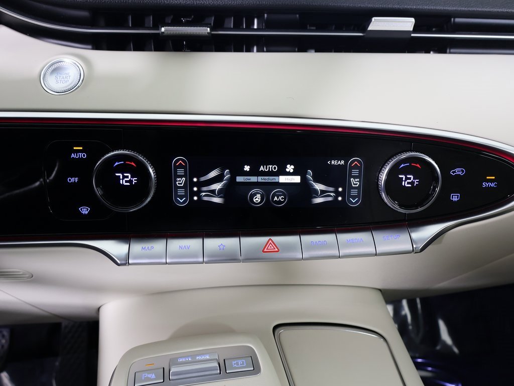 Used 2023 Genesis GV70 2.5T w/ Advanced Package image 5