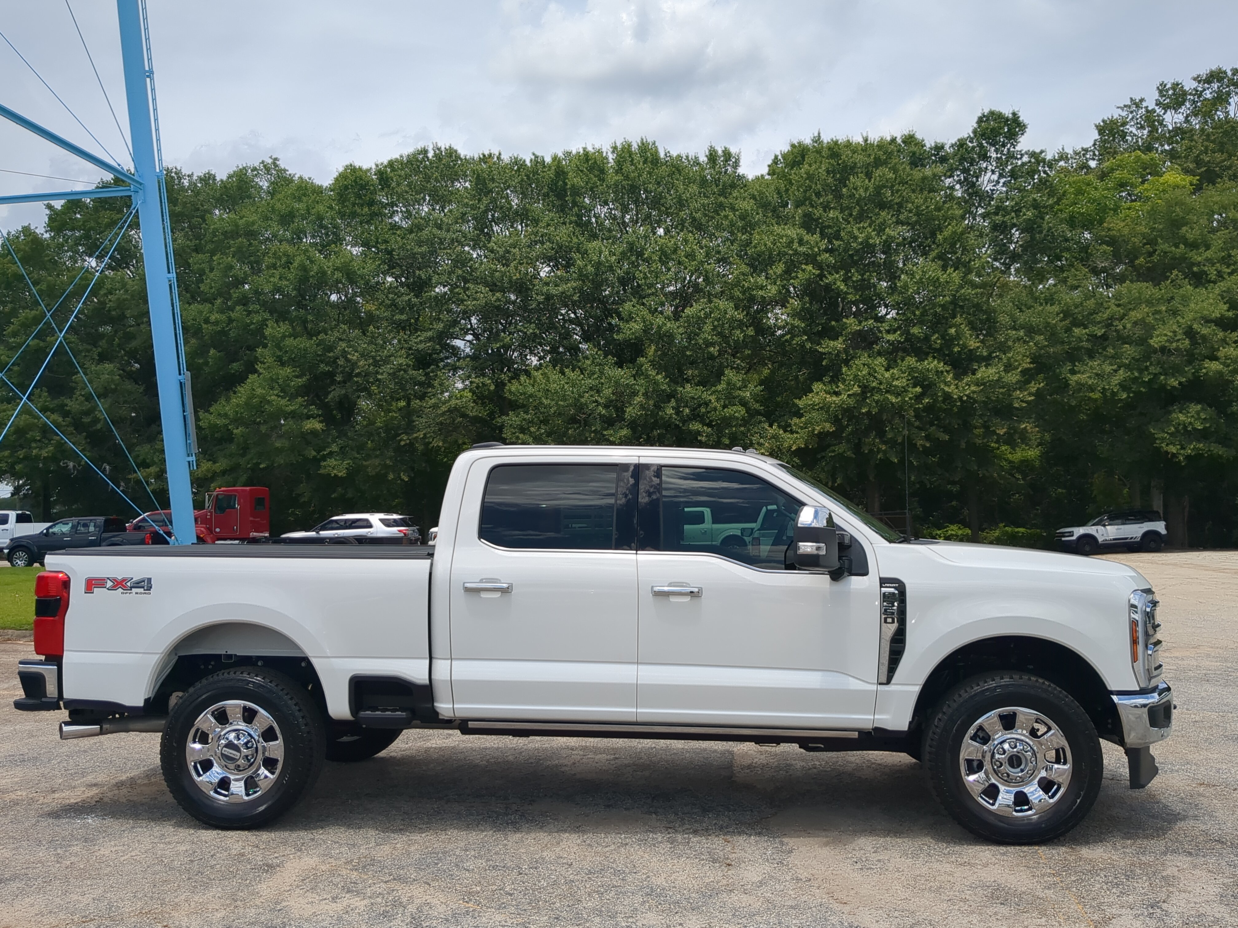 Certified 2026 Ford F350 Lariat w/ Lariat Ultimate Package AWD/4WD video 2