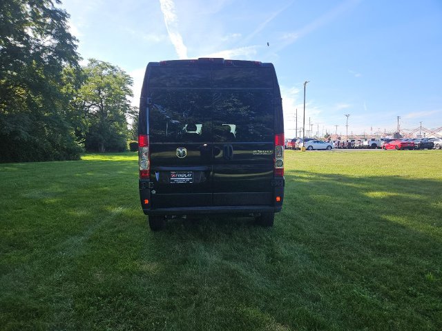 Used 2025 RAM ProMaster 2500 FWD image 9