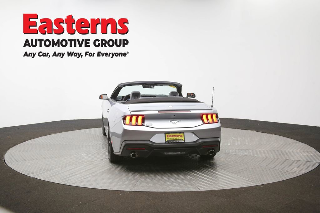 Used 2025 Ford Mustang Premium RWD image 32