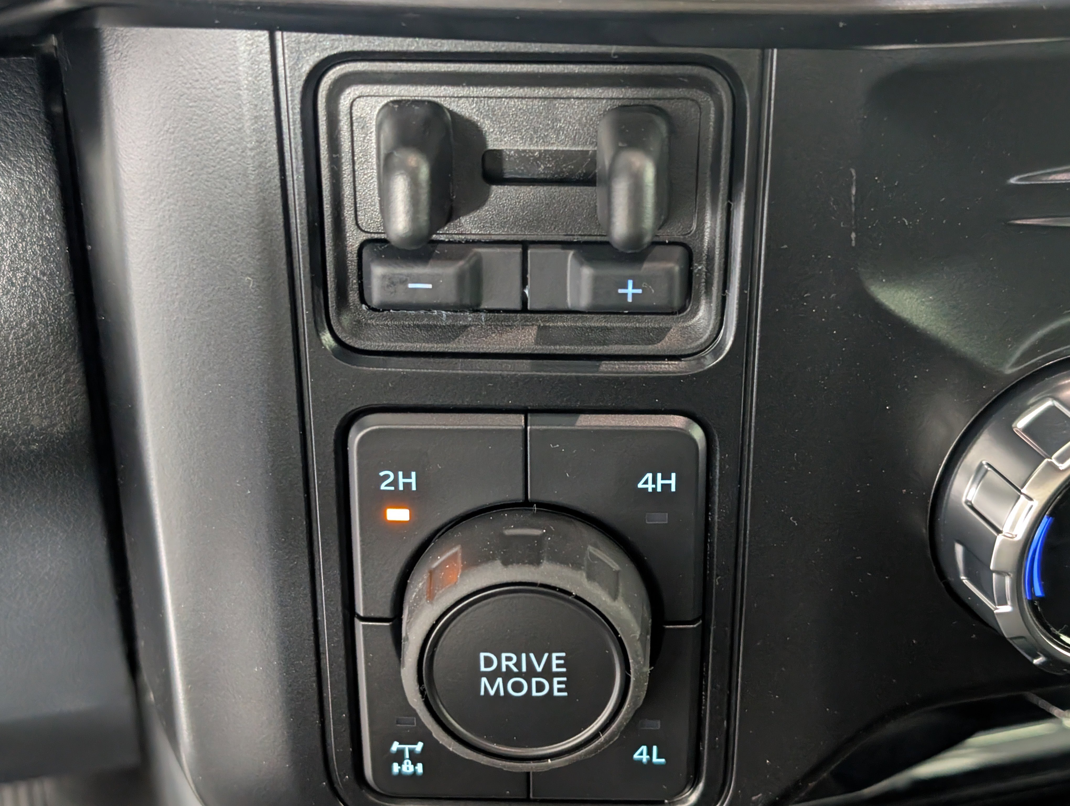 New 2026 Ford F350 Lariat image 17