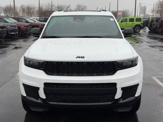 New 2025 Jeep Grand Cherokee L Altitude image 11