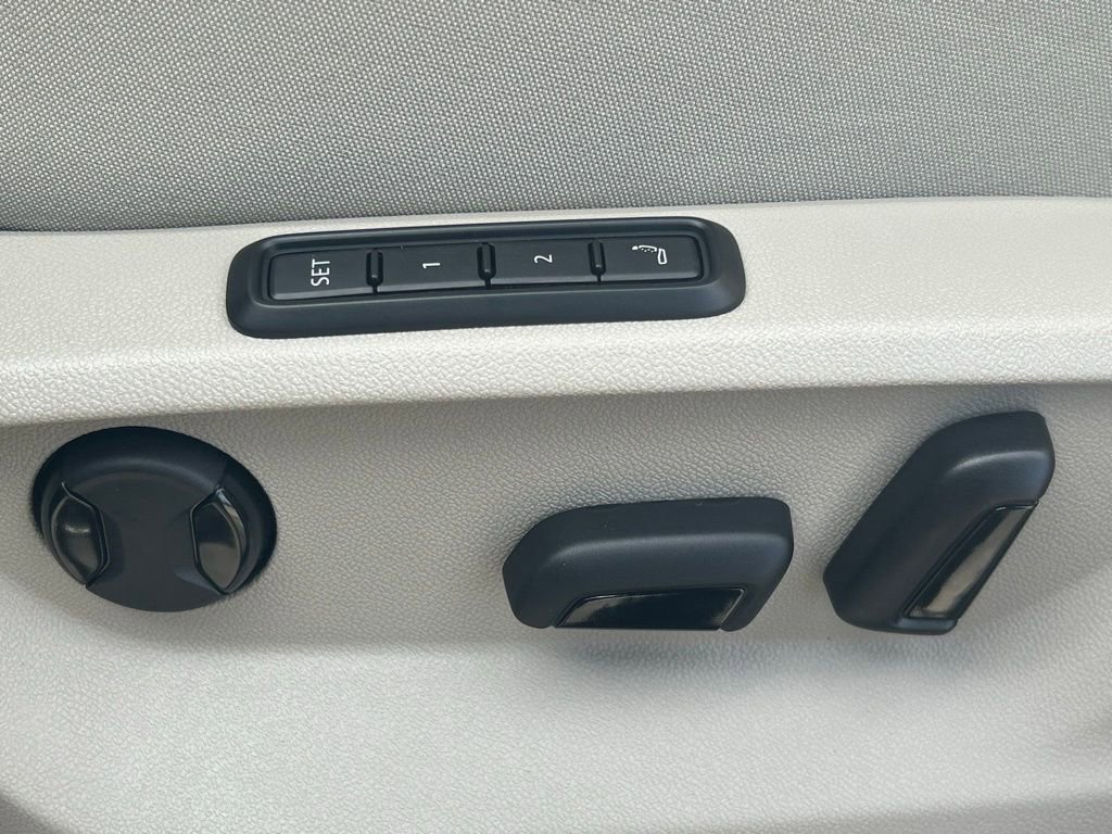 New 2026 Volkswagen Atlas SEL Premium R-Line image 58