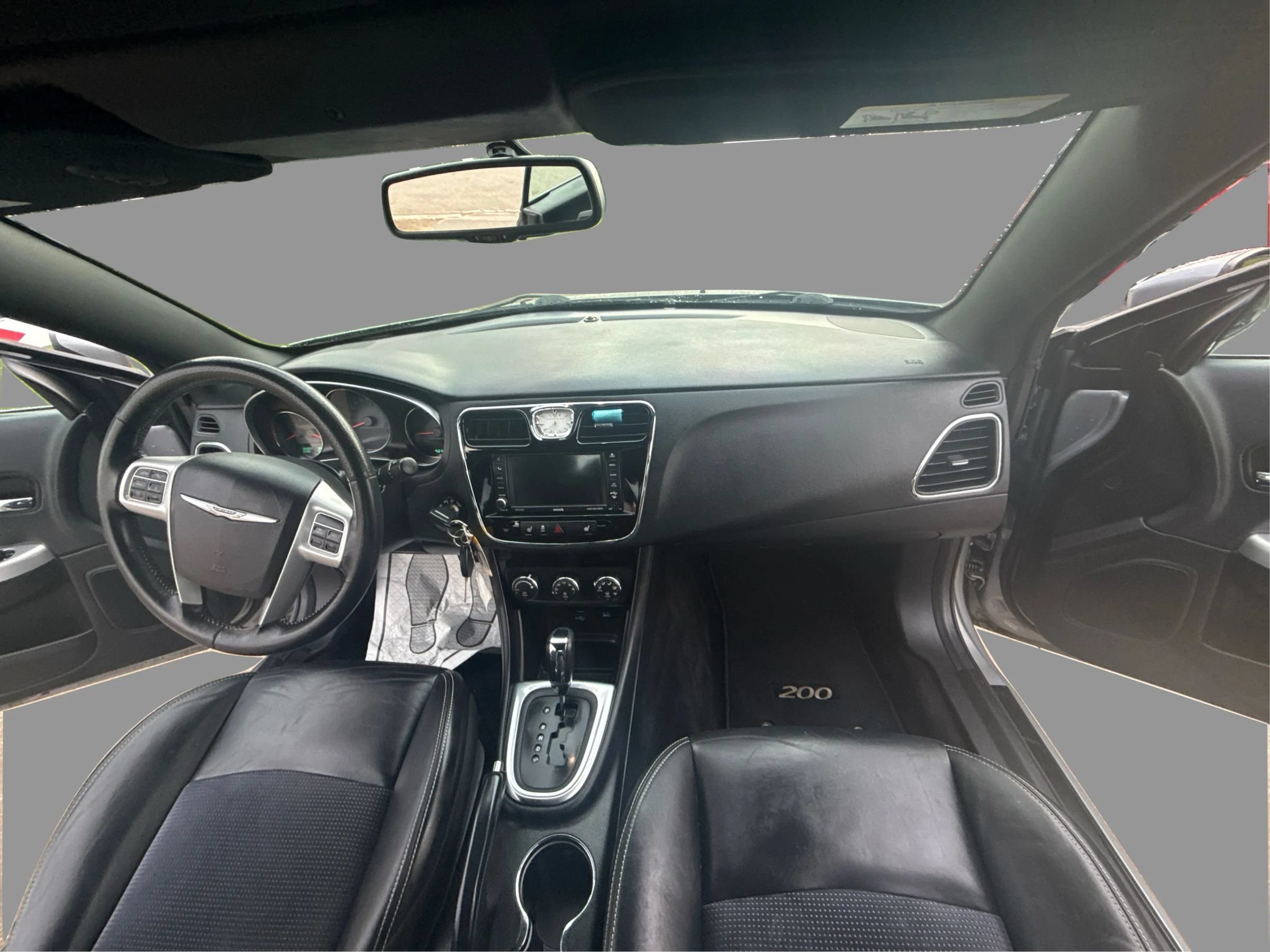 Used 2014 Chrysler 200 S FWD image 23