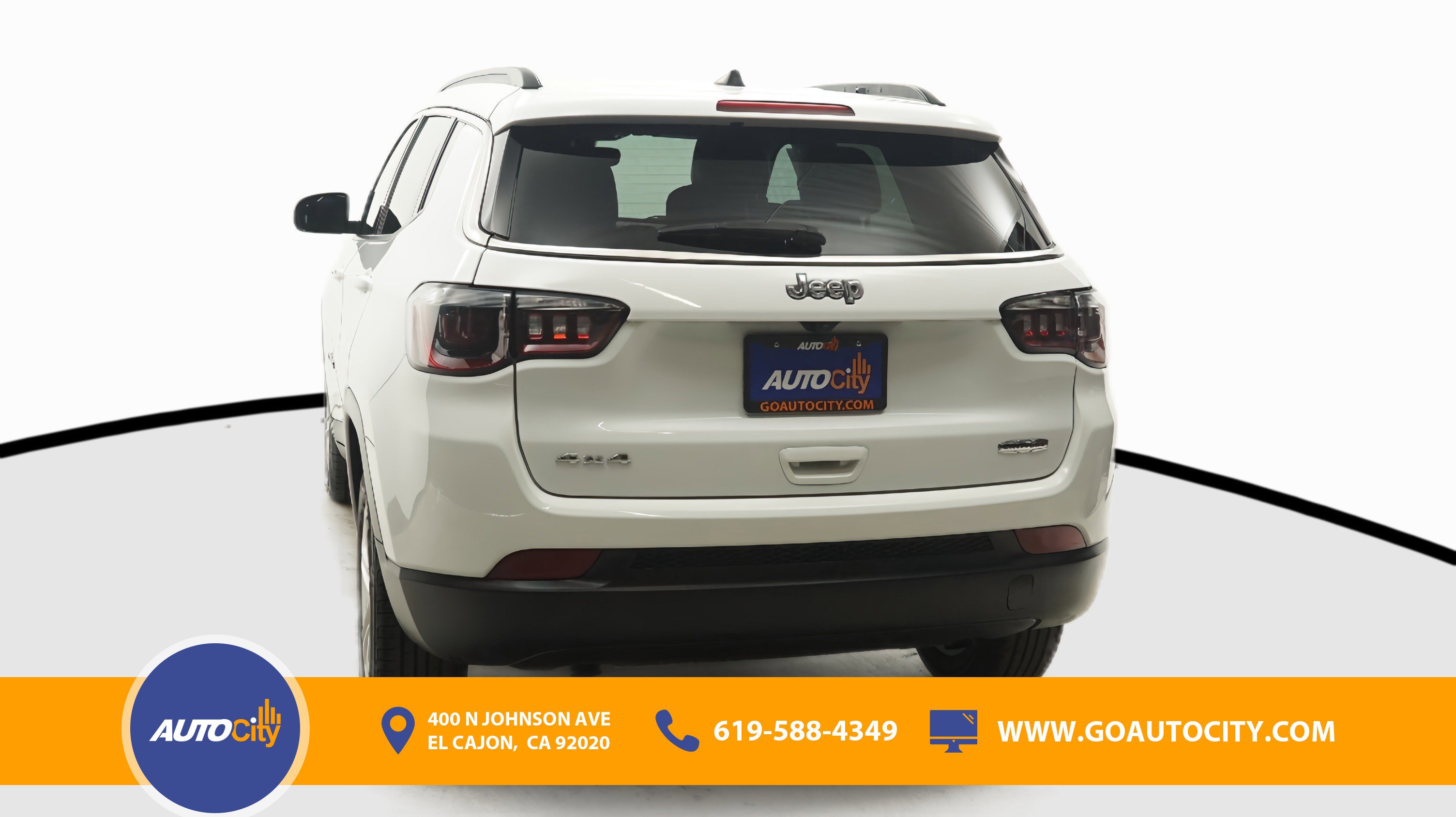 Used 2024 Jeep Compass Latitude image 15