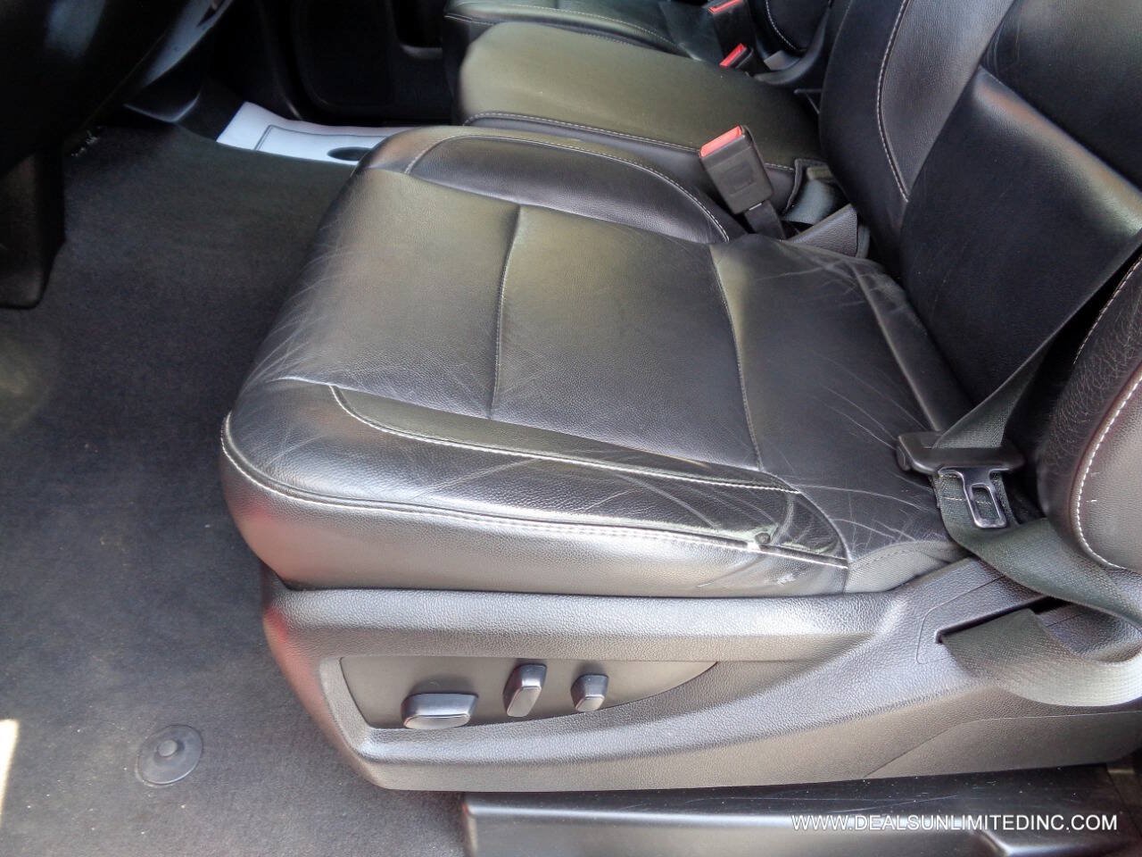 Used 2019 Chevrolet Silverado 2500 LT w/ LT Convenience Package AWD/4WD image 11