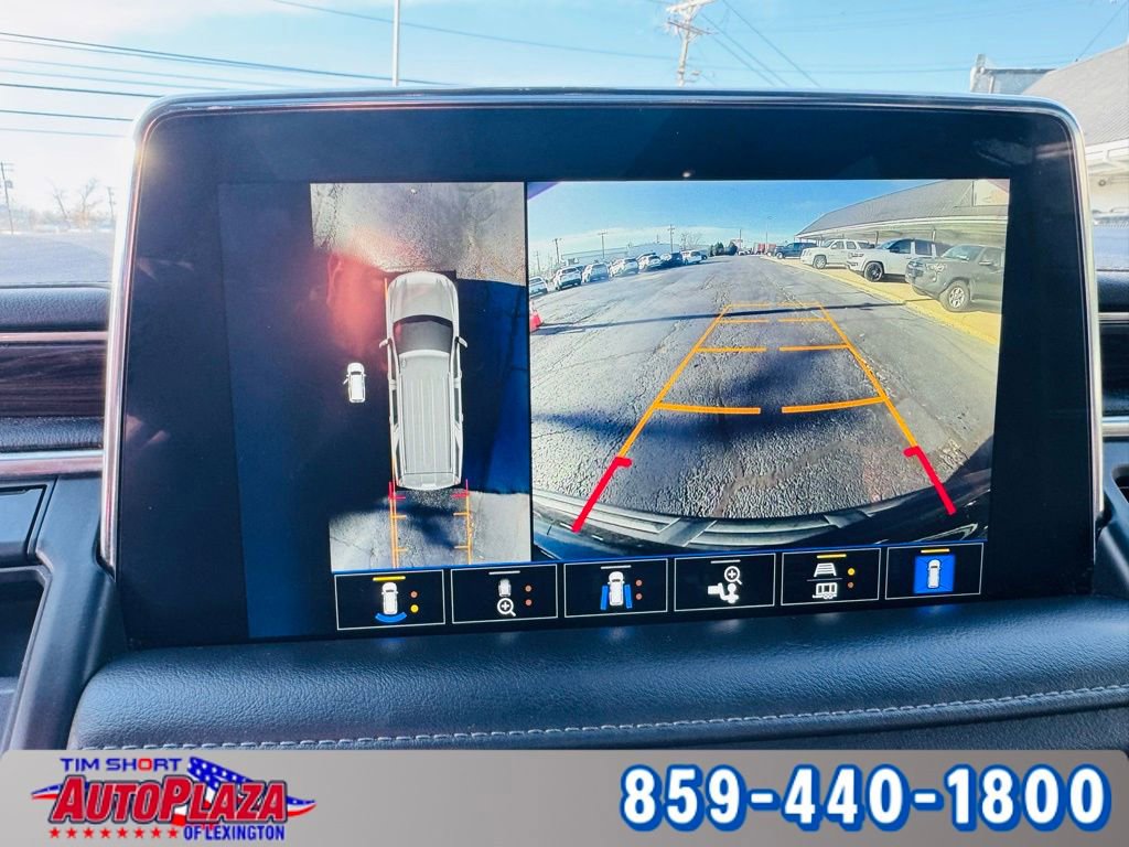 Used 2022 Chevrolet Suburban LT w/ Luxury Package image 30