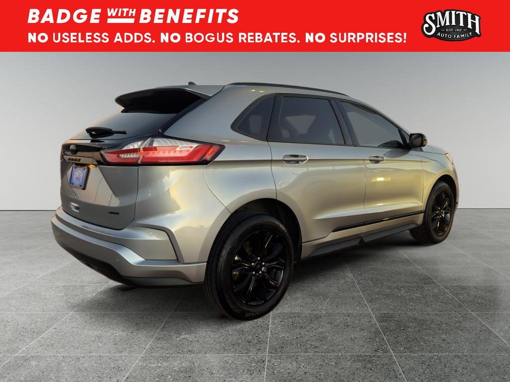 Certified 2023 Ford Edge SE w/ Black Appearance Package image 5