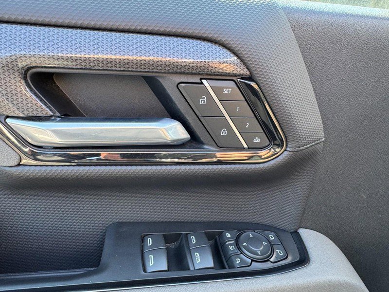 Used 2025 Chevrolet Silverado 2500 ZR2 w/ ZR2 Bison Edition image 16