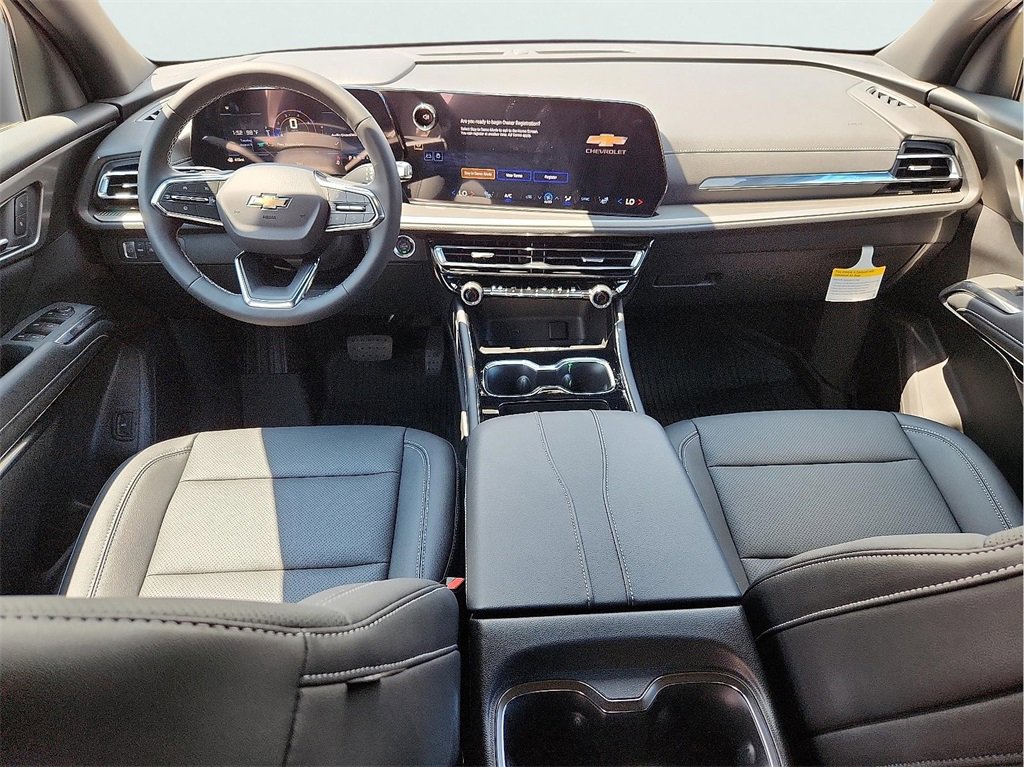 New 2026 Chevrolet Traverse LT w/ LPO, Floor Liner Package image 9