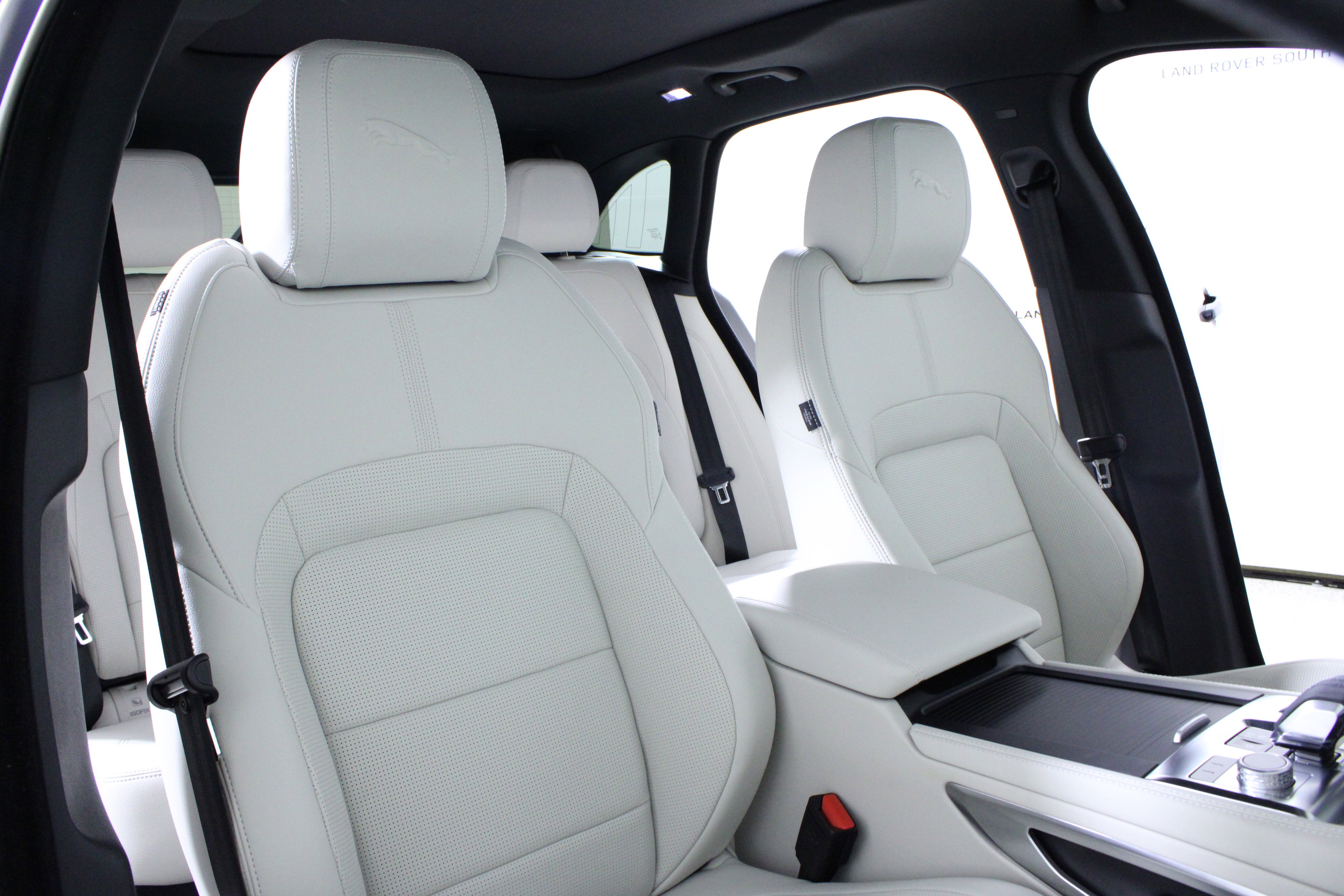 Used 2025 Jaguar F-PACE R-Dynamic S image 17