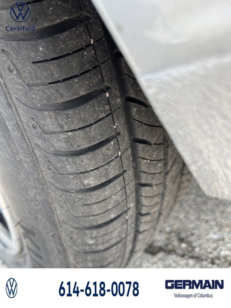 Used 2025 Volkswagen Jetta Sport image 16