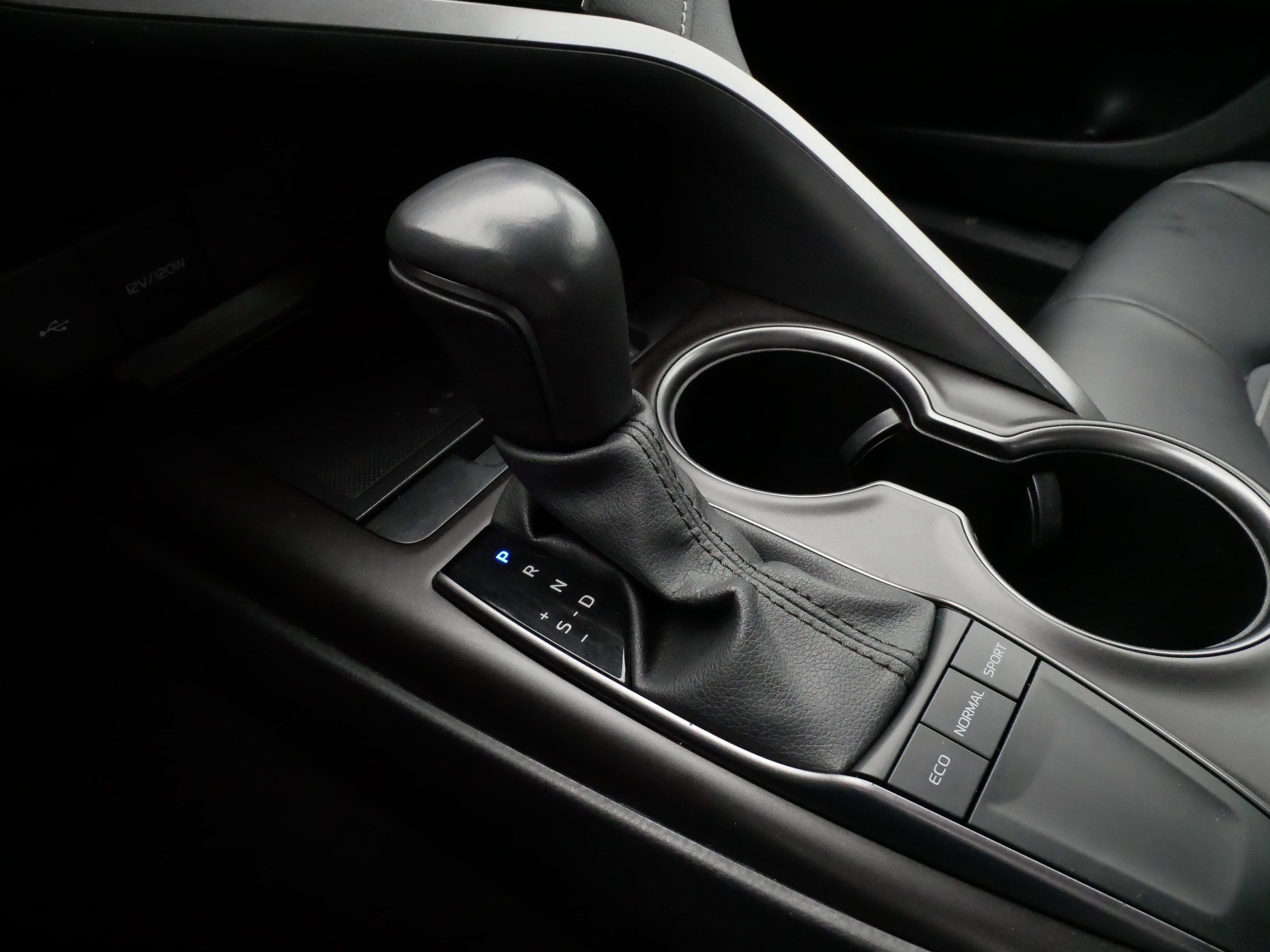 Certified 2024 Toyota Camry SE image 24